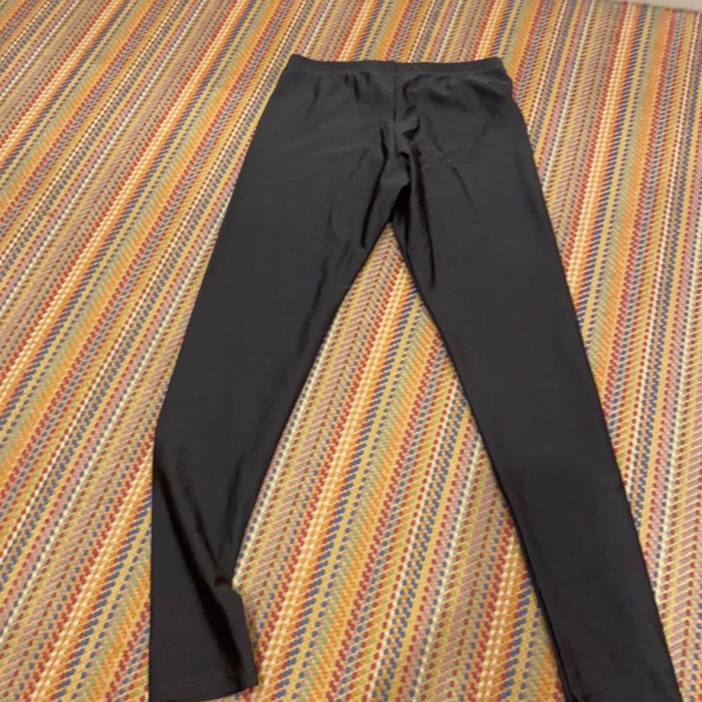 grey leggings